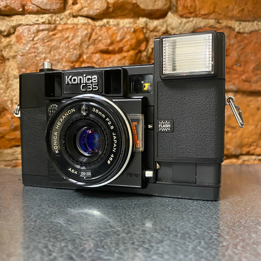 Konica C35 AF пленочный фотоаппарат легенда