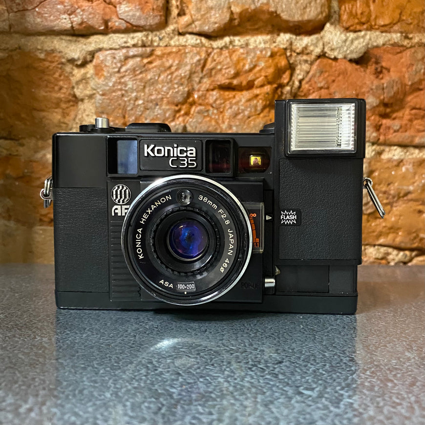 Konica C35 AF пленочный фотоаппарат легенда