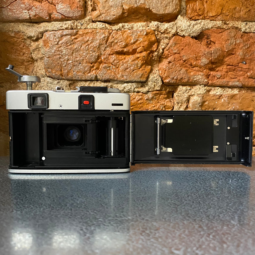 Minolta HI-MATIC F дальномерный пленочный фотоаппарат