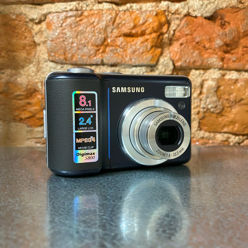 Samsung Digimax S800 черный цифровой фотоаппарат