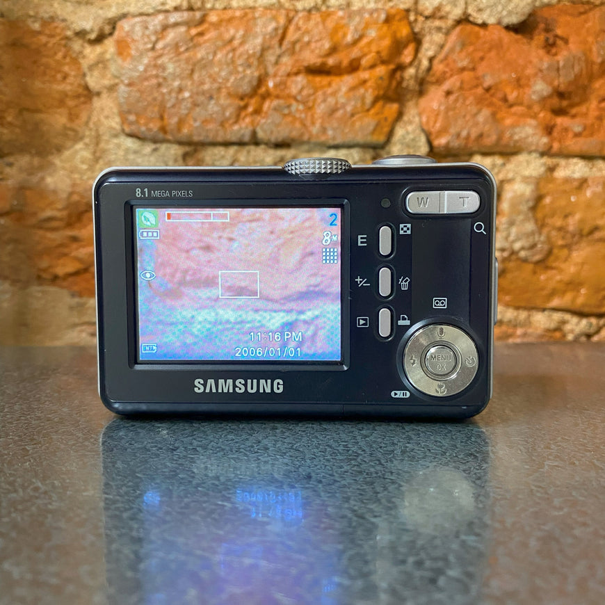 Samsung Digimax S800 черный цифровой фотоаппарат