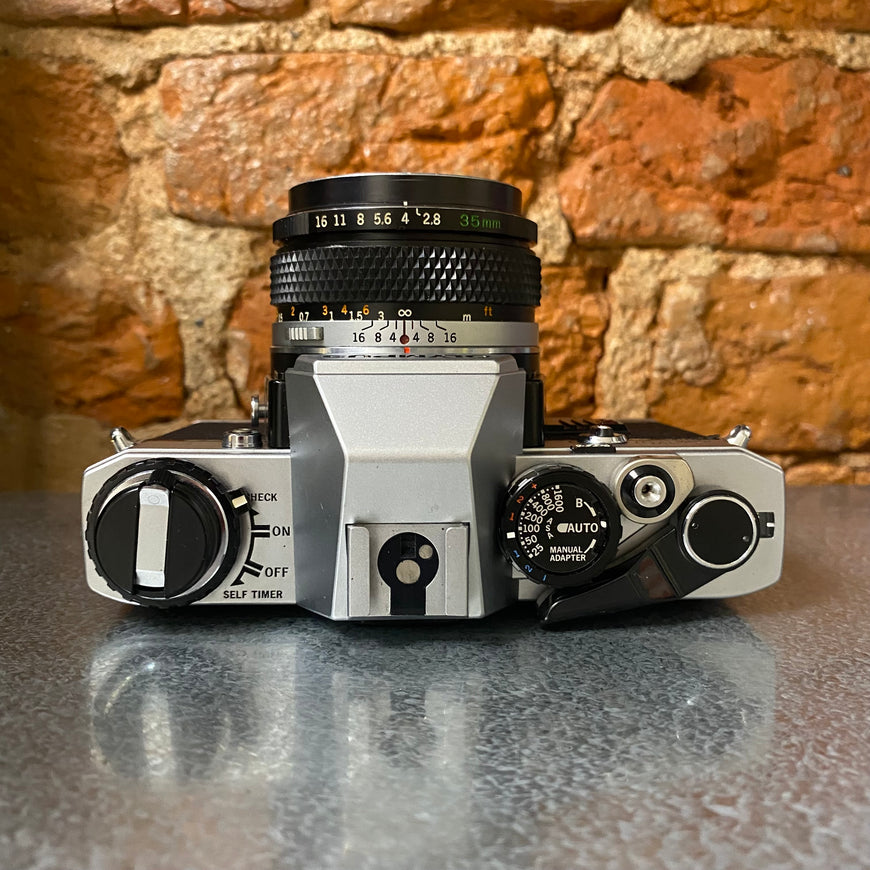 Olympus OM10 G.ZUIKO 2.8 35mm пленочный мануальный фотоаппарат