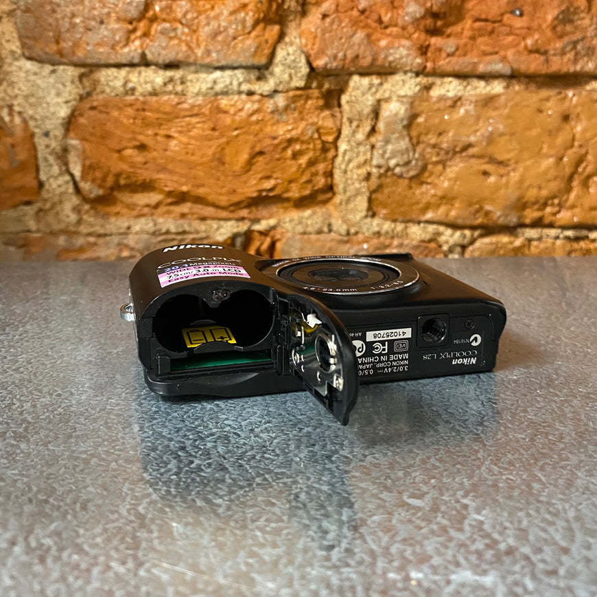 Nikon Coolpix L28 черный цифровой фотоаппарат