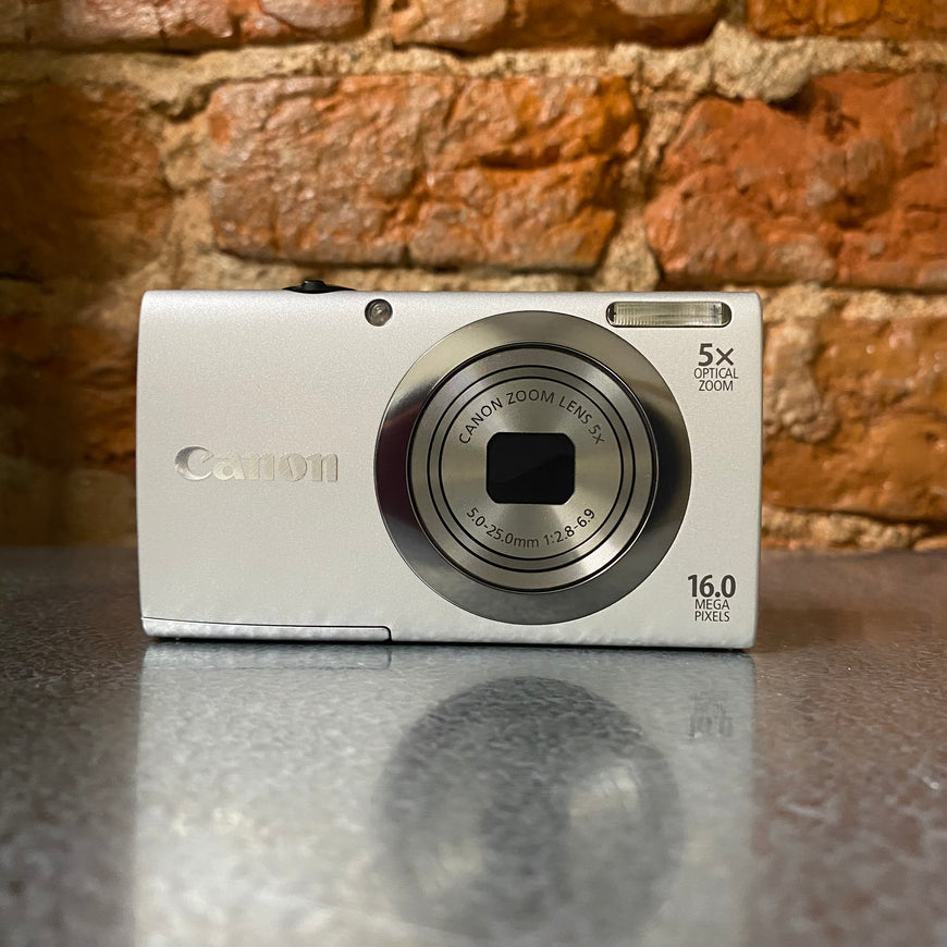 Canon A2300 белый цифровой фотоаппарат