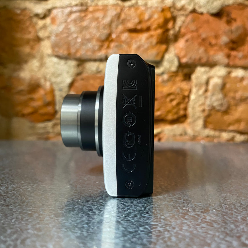 Canon A2300 белый цифровой фотоаппарат