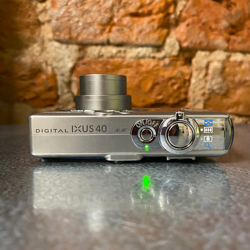 Sony Digital IXUS 40 цифровой фотоаппарат