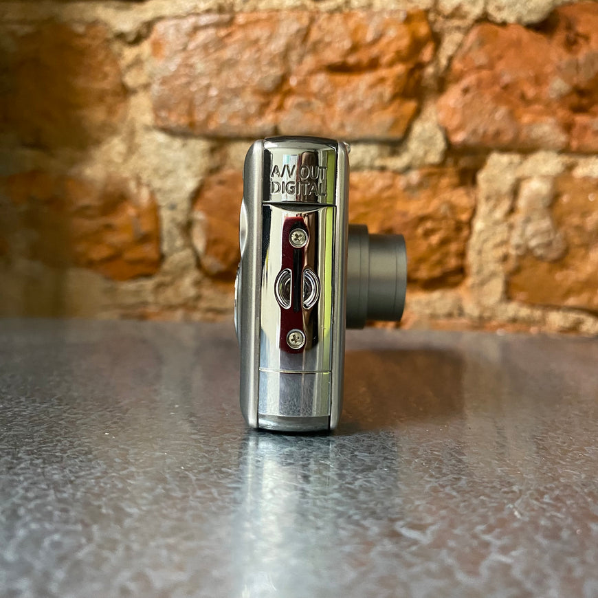 Sony Digital IXUS 40 цифровой фотоаппарат