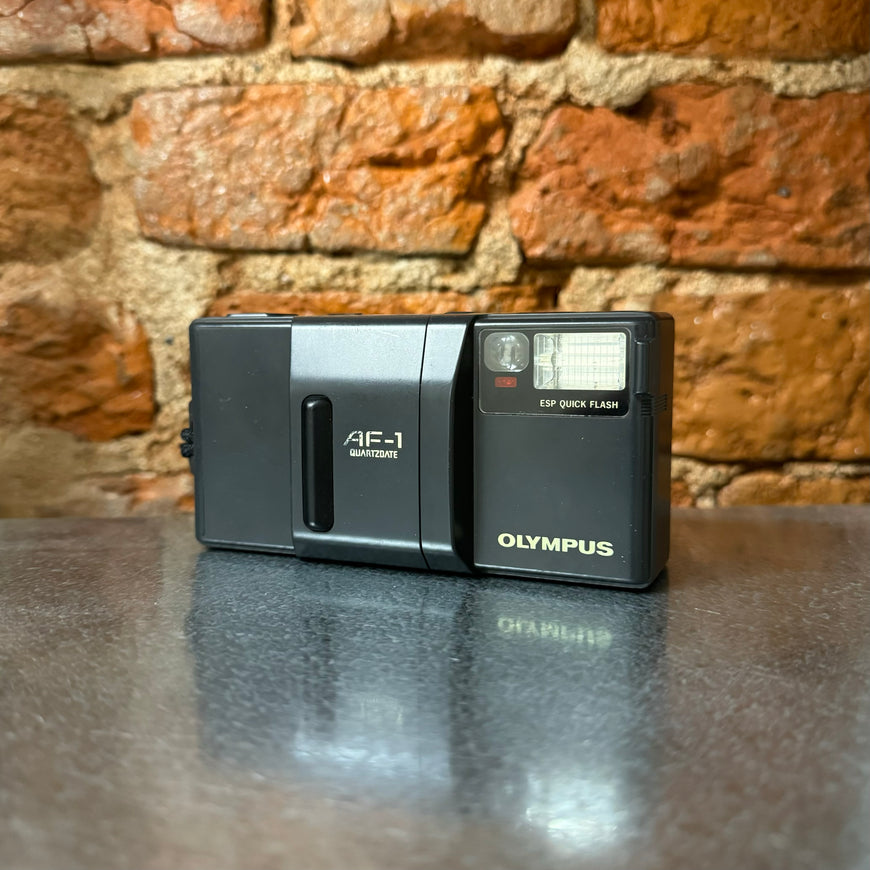 Olympus AF-1 Quartzdate пленочный фотоаппарат