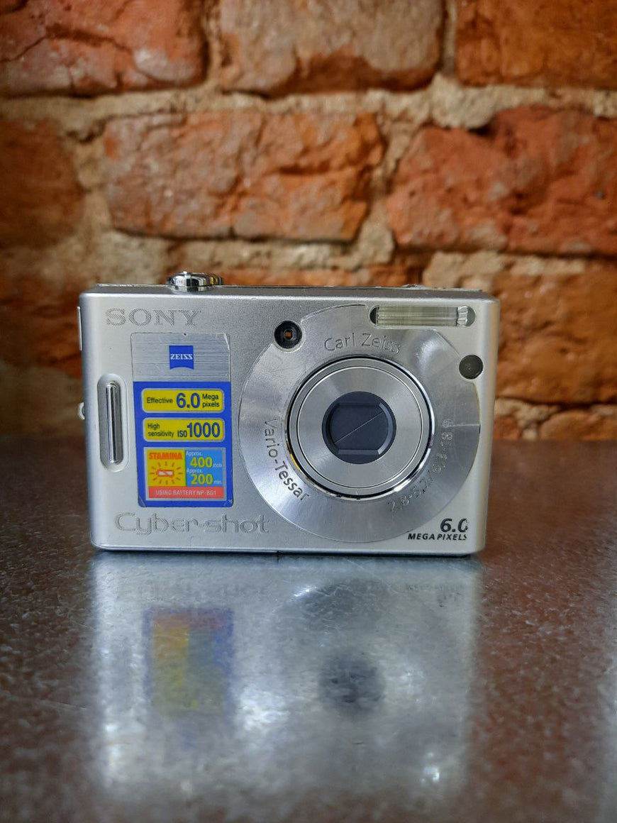 Sony Cyber-Shot DSC W30 компактный цифровой фотоаппарат