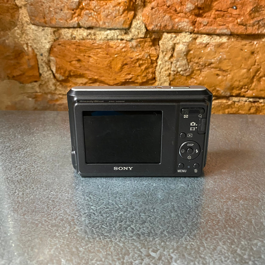 Sony Cyber-shot DSC-S2000 черный цифровой фотоаппарат