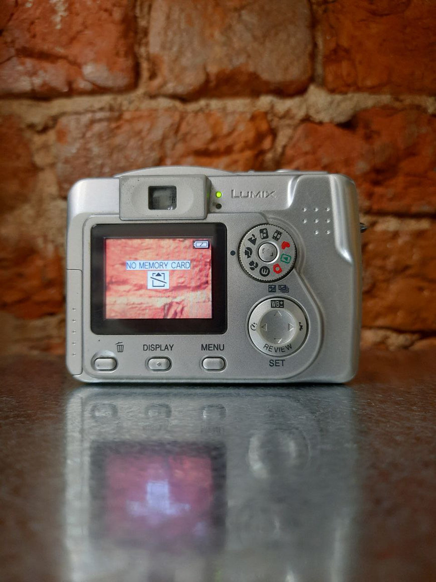 Panasonic Lumix DMC-LC50 цифровой фотоаппарат