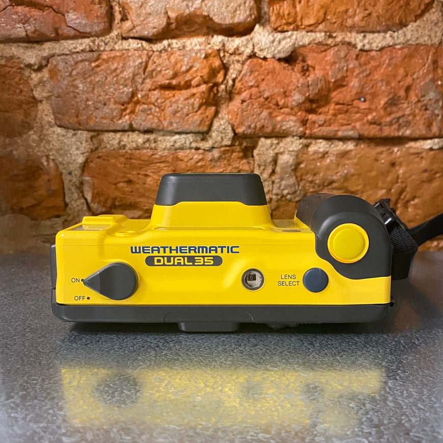 Minolta Weathermatic Dual 35 Yellow — водонепроницаемый плёночный фотоаппарат