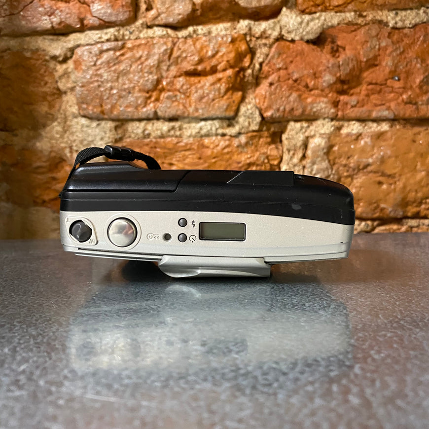 Olympus Superzoom 70G пленочный фотоаппарат