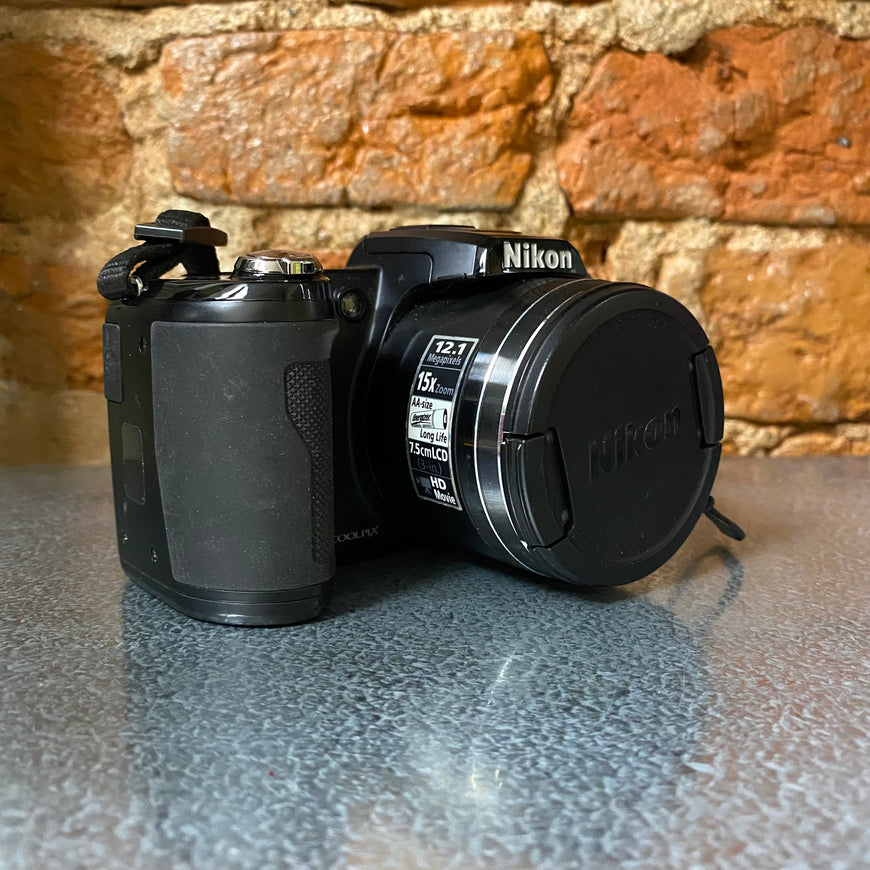 Nikon Coolpix L110 черный цифровой фотоаппарат