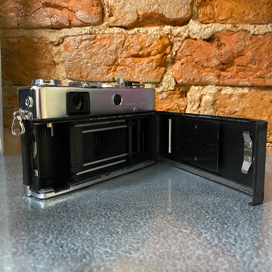 Yashica Electro 35 GL 1.7 пленочный фотоаппарат