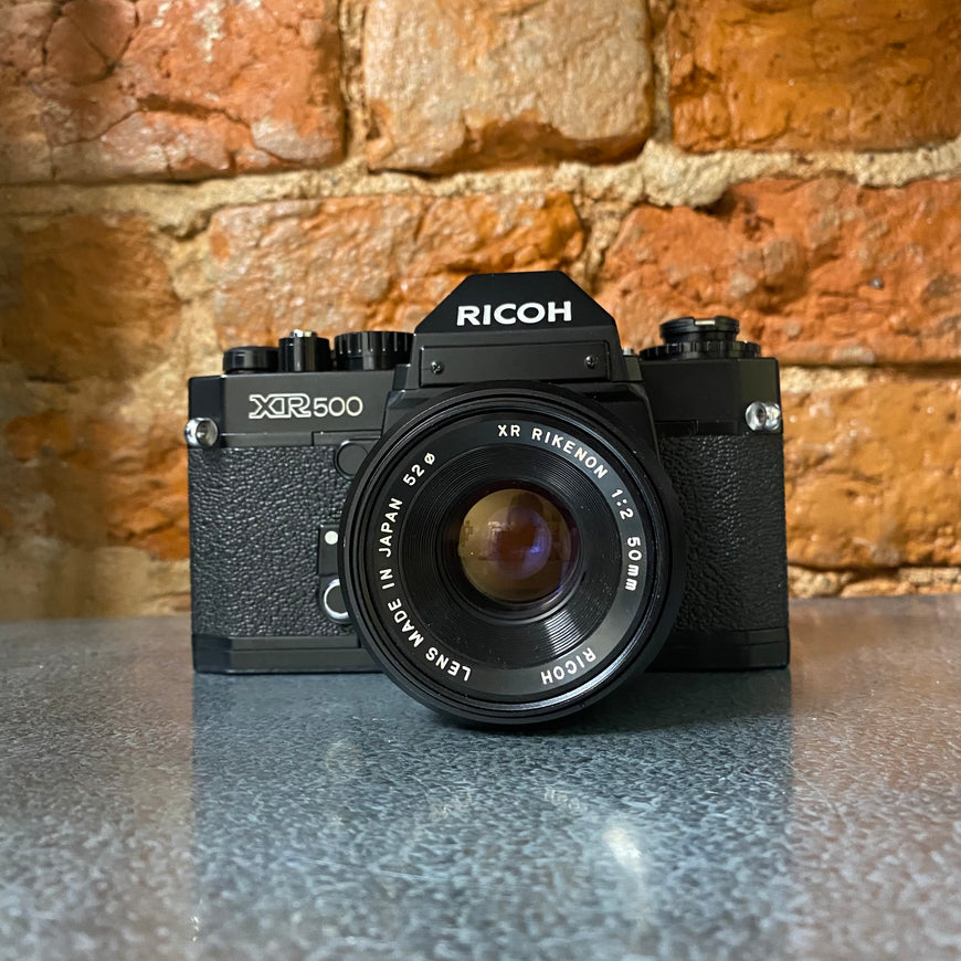 Ricoh XR500 Rikenon 1:2 50 mm зеркальный пленочный фотоаппарат