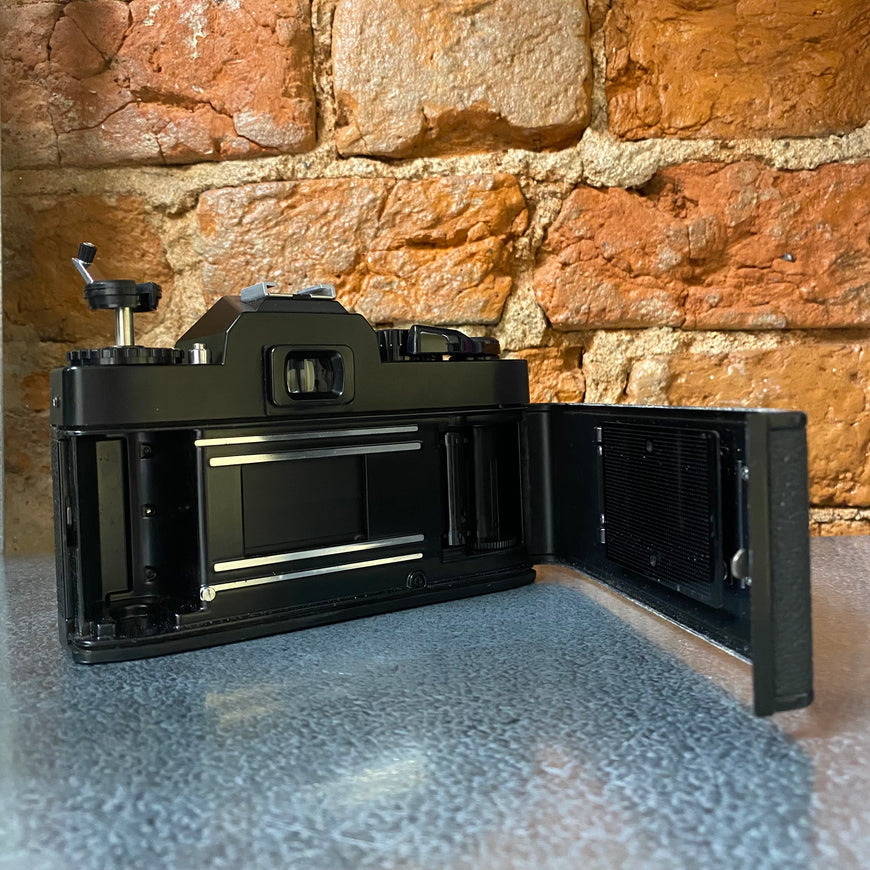 Ricoh XR500 Rikenon 1:2 50 mm зеркальный пленочный фотоаппарат