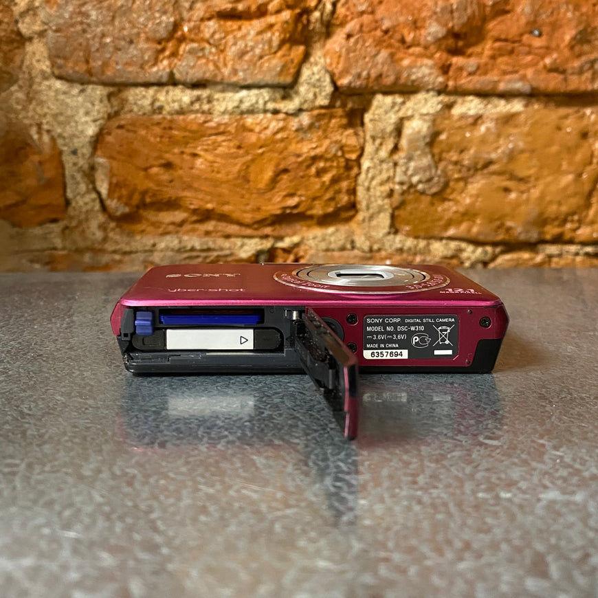 Sony Cyber-shot DSC-W310 Pink — розовый цифровой фотоаппарат
