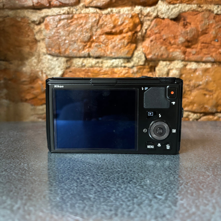 Nikon Coolpix S9500 черный цифровой фотоаппарат