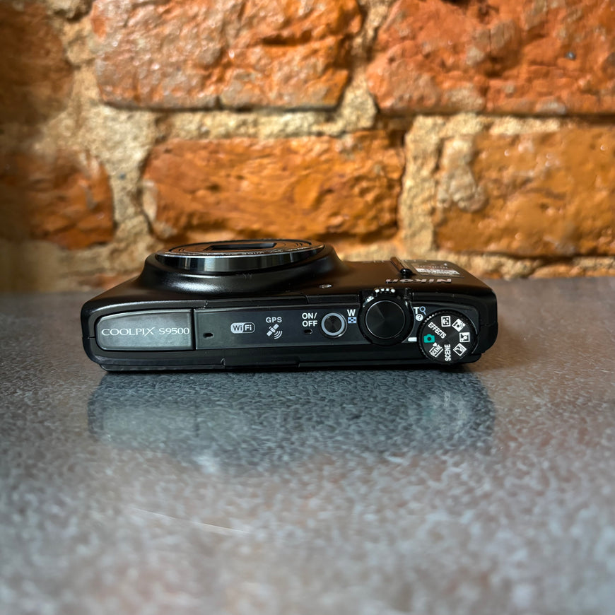 Nikon Coolpix S9500 черный цифровой фотоаппарат