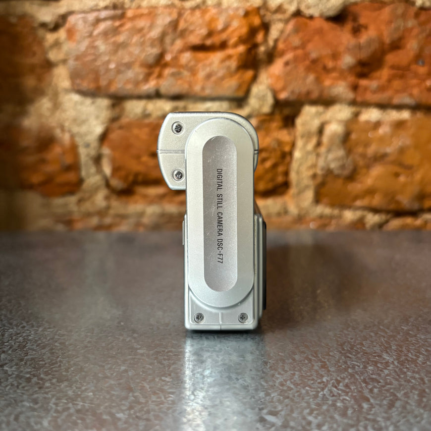Sony Cyber-Shot DSC-F77 цифровой фотоаппарат