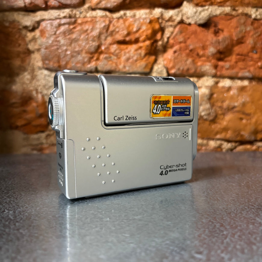 Sony Cyber-Shot DSC-F77 цифровой фотоаппарат
