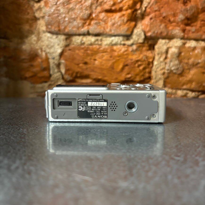 Sony Cyber-Shot DSC-F77 цифровой фотоаппарат