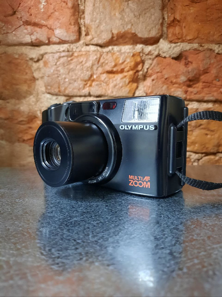 Olympus AZ-200 superzoom плёночный фотоаппарат