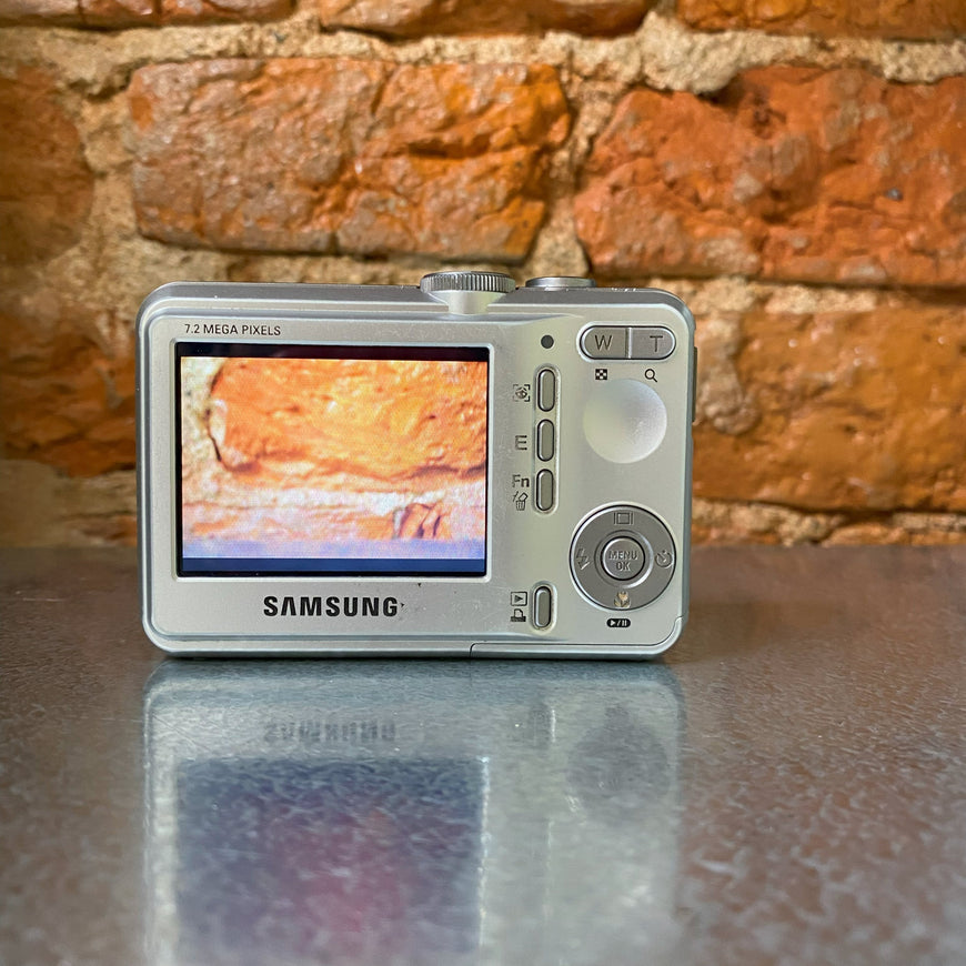 Samsung D760 цифровой фотоаппарат