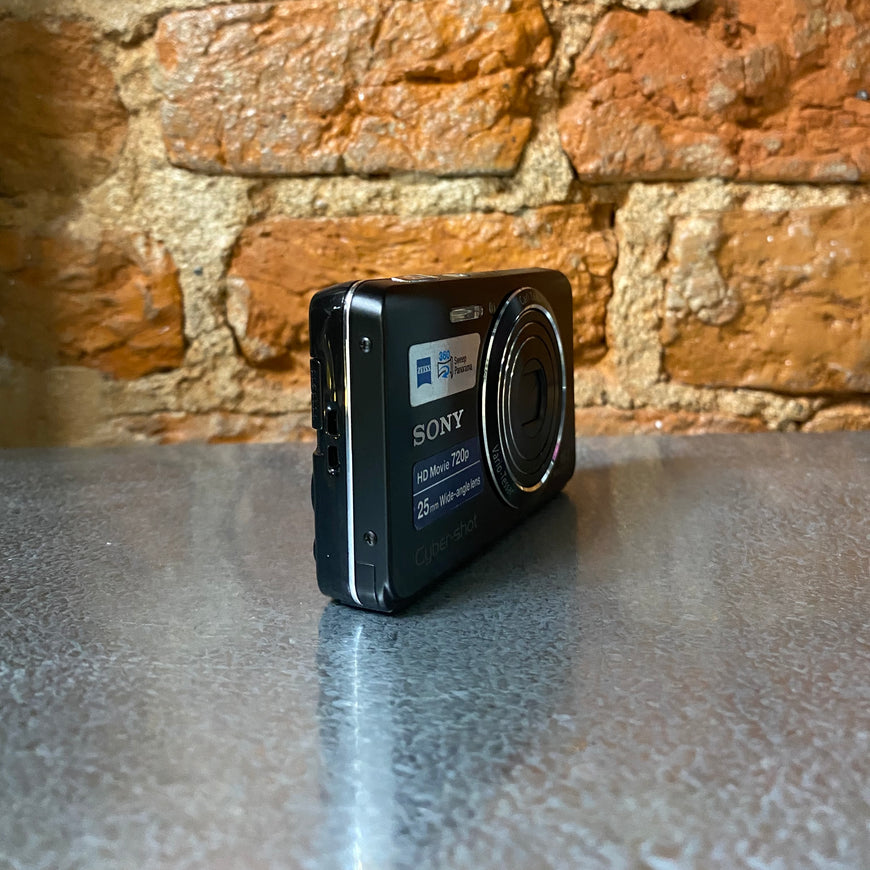 Sony Cyber-shot DSC-W650 черный цифровой фотоаппарат