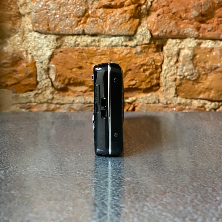 Sony Cyber-shot DSC-W650 черный цифровой фотоаппарат