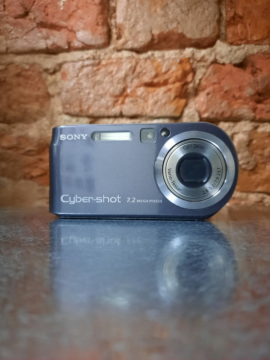 Sony Cyber-Shot DSC-P200 графит цифровой фотоаппарат