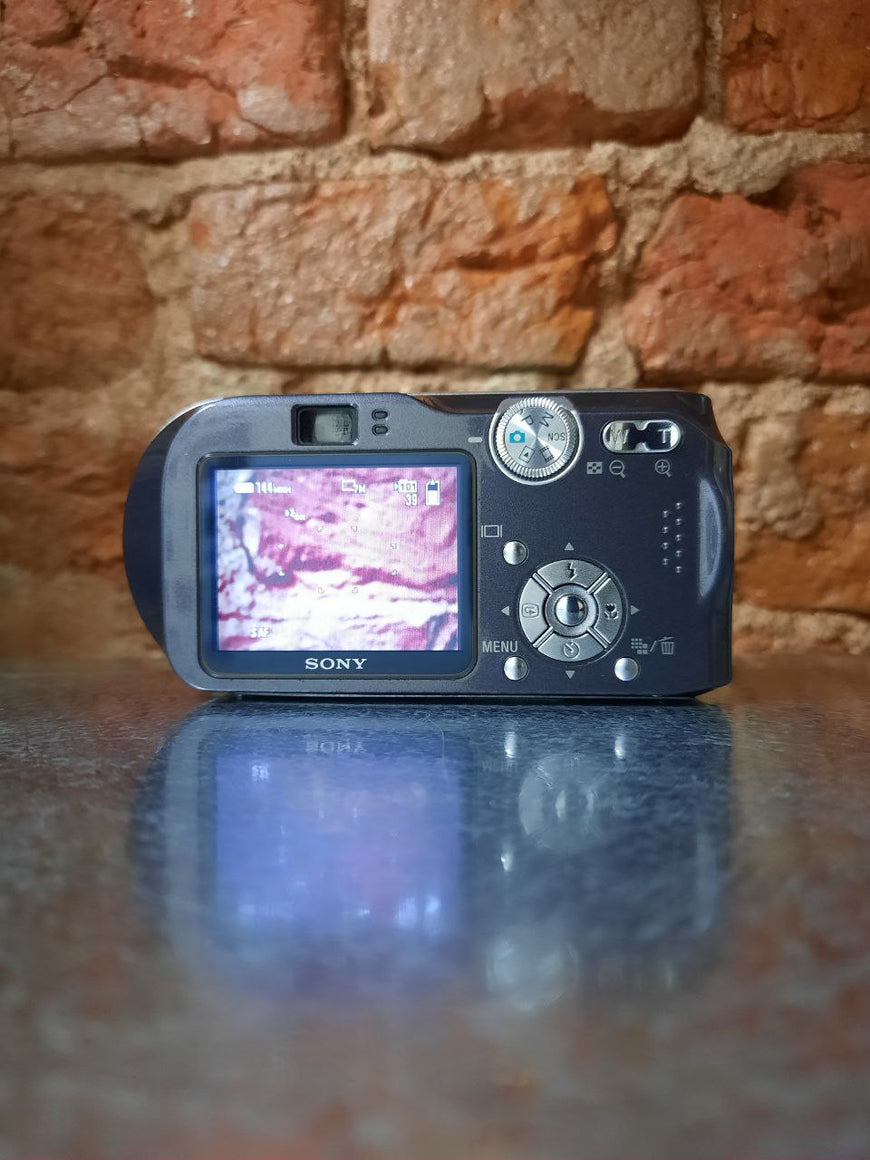 Sony Cyber-Shot DSC-P200 графит цифровой фотоаппарат