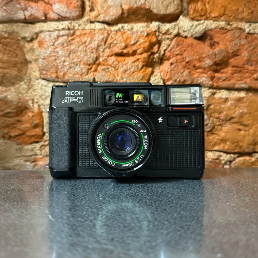 Ricoh AF-5 2.8 без вспышки пленочный фотоаппарат