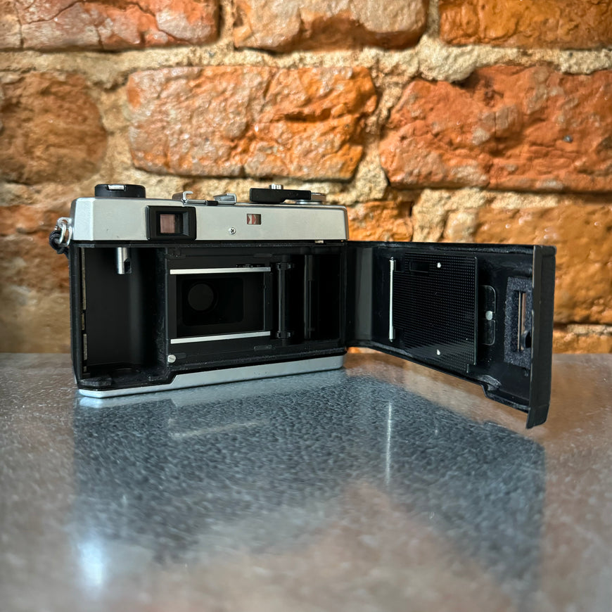 Fujica GE 2.8 пленочный фотоаппарат