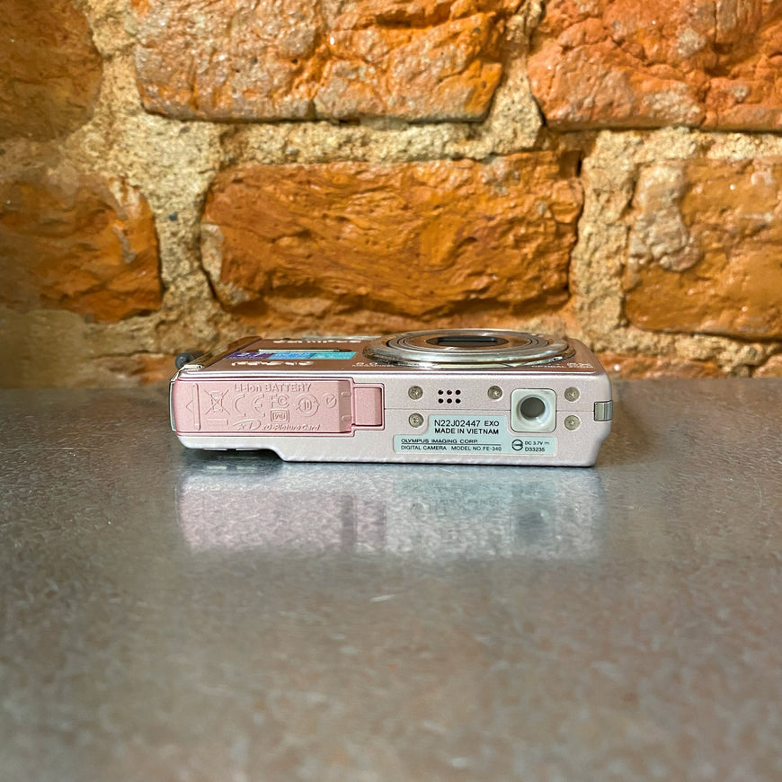 Olympus FE-340 розовый цифровой фотоаппарат