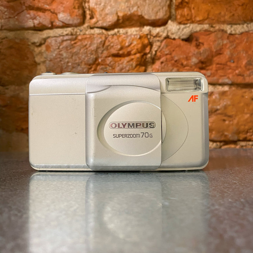 Olympus Superzoom 70G пленочный фотоаппарат