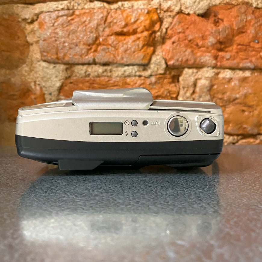 Olympus Superzoom 70G пленочный фотоаппарат