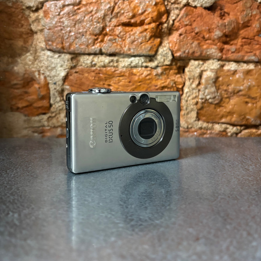 Canon IXUS 50 цифровой фотоаппарат