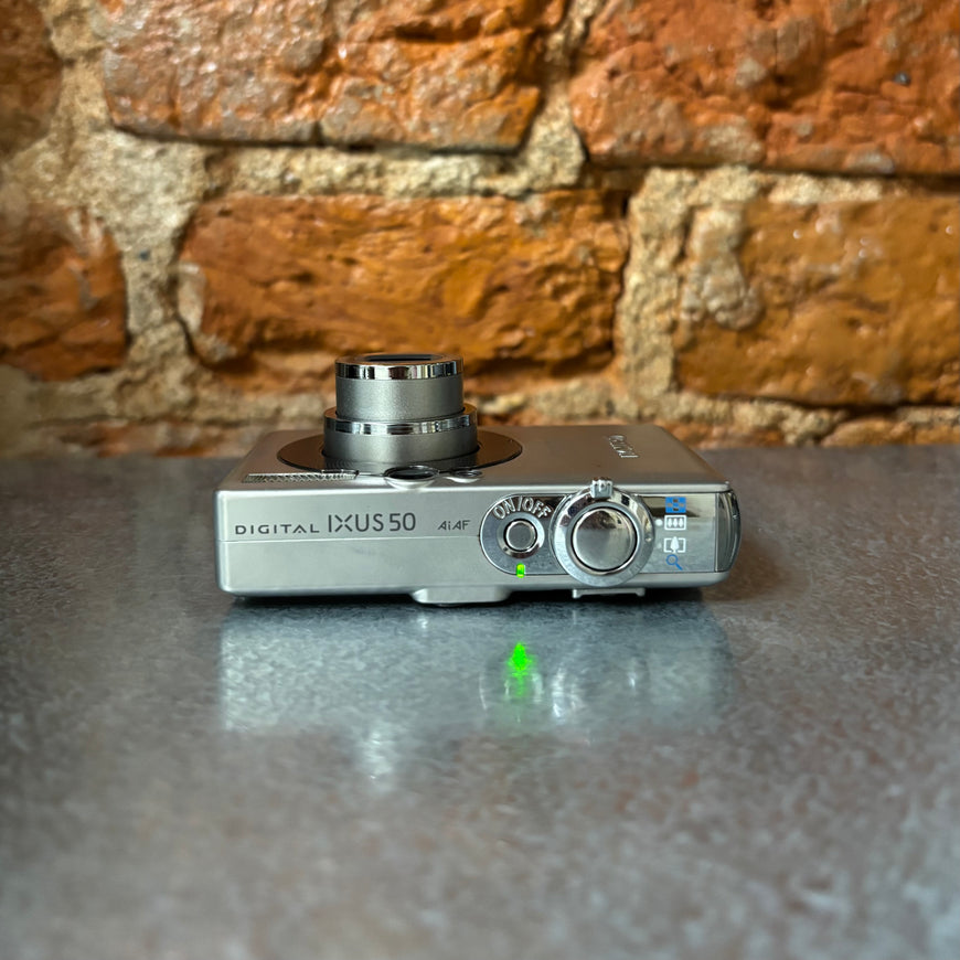 Canon IXUS 50 цифровой фотоаппарат
