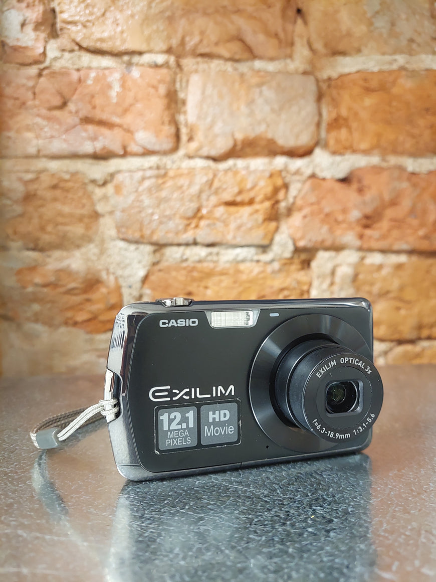 Casio Exilim EX-Z 330 черный цифровой фотоаппарат