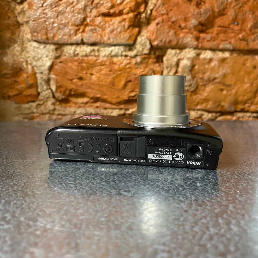 Nikon Coolpix S2700 черный цифровой фотоаппарат