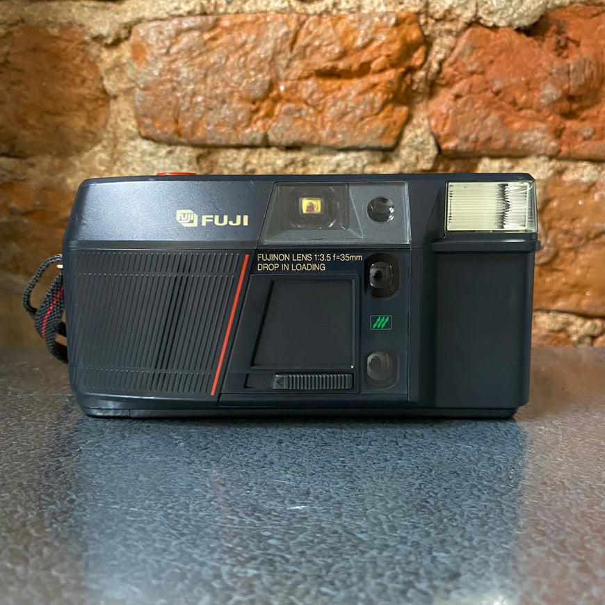 Fuji DL-150 f 3.5 пленочный фотоаппарат