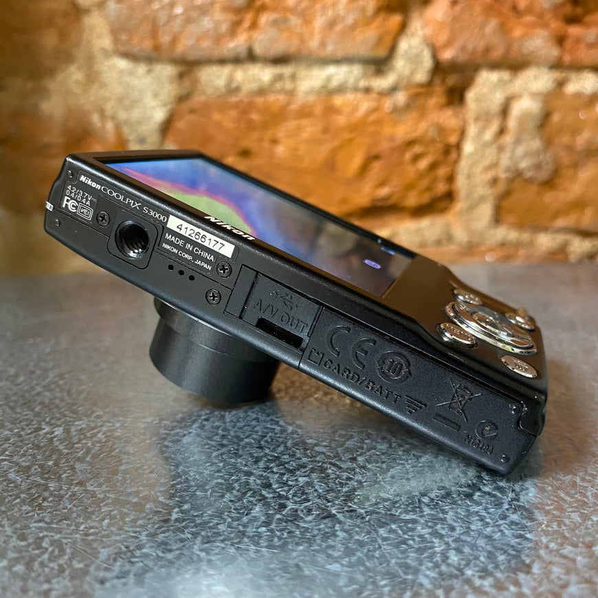 Nikon Coolpix S3000 цифровой фотоаппарат черный