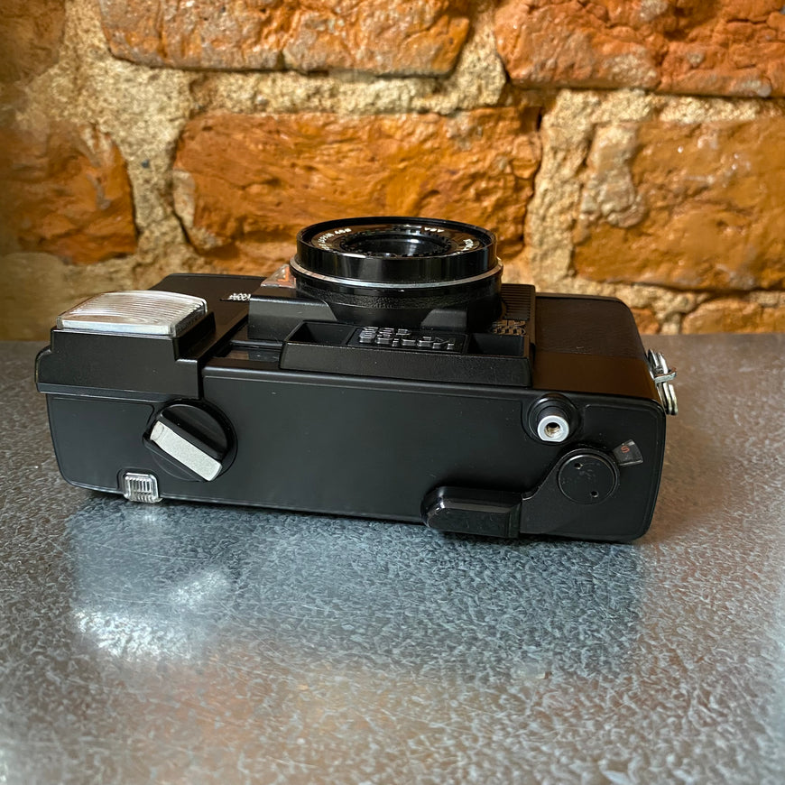 Konica C35 AF пленочный фотоаппарат легенда