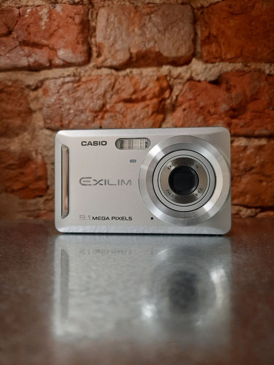 Casio Exilim EX-Z19 цифровой фотоаппарат