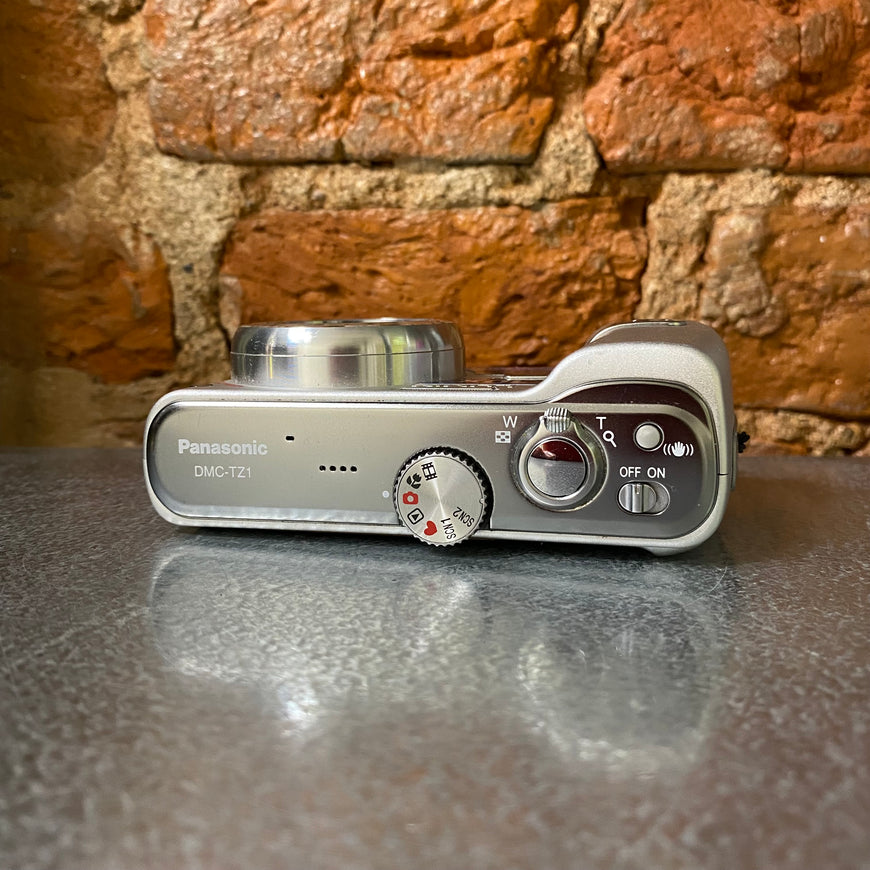 Panasonic DMC-TZ1 цифровой компакт отличная сохранность