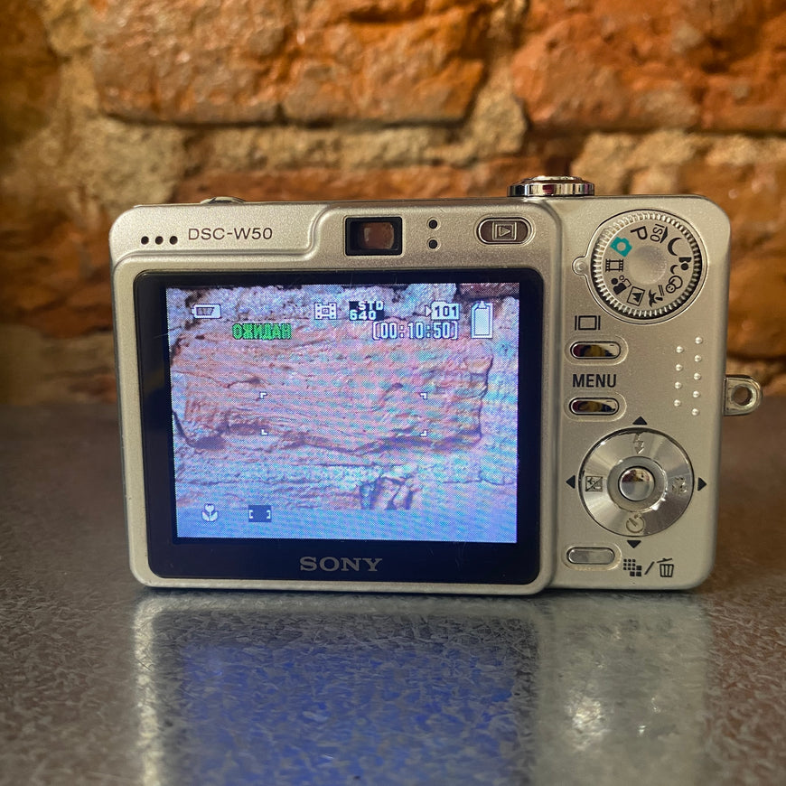 Sony Cyber-shot DSC-W50 цифровой фотоаппарат