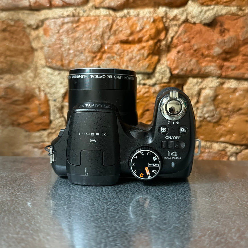 Fujifilm Finepix S2960 цифровой фотоаппарат