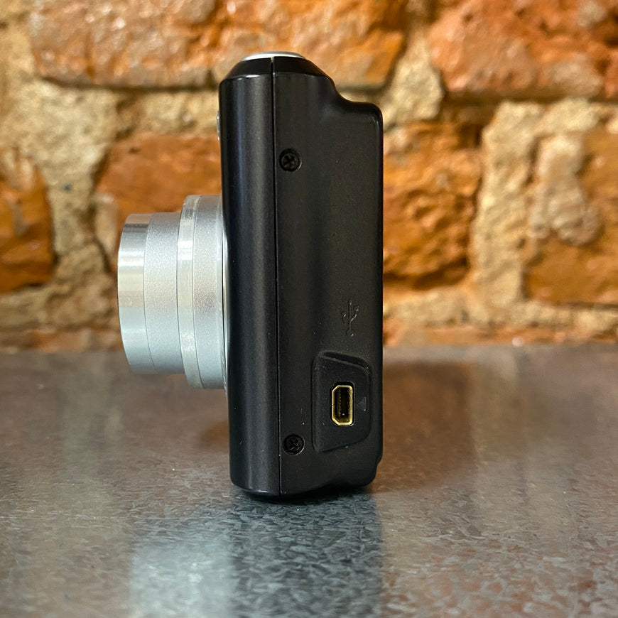 Sony Cyber-shot DSC-S2000 черный цифровой фотоаппарат
